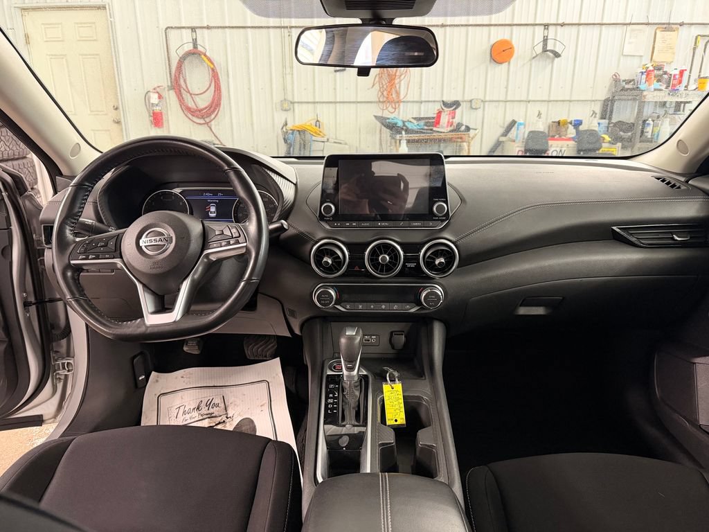 Used 2021 Nissan Sentra SV FWD image 14