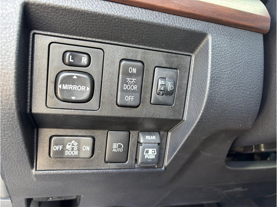 Used 2019 Toyota Tundra Limited w/ Limited Premium Package AWD/4WD image 34