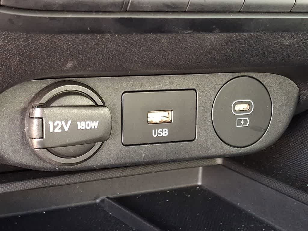 Used 2025 Hyundai Elantra Sport FWD image 24