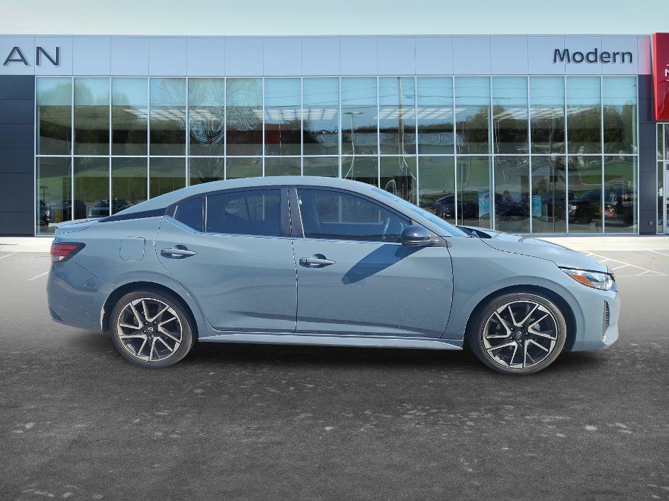 Certified 2024 Nissan Sentra SR w/ Lighting Package FWD image 4