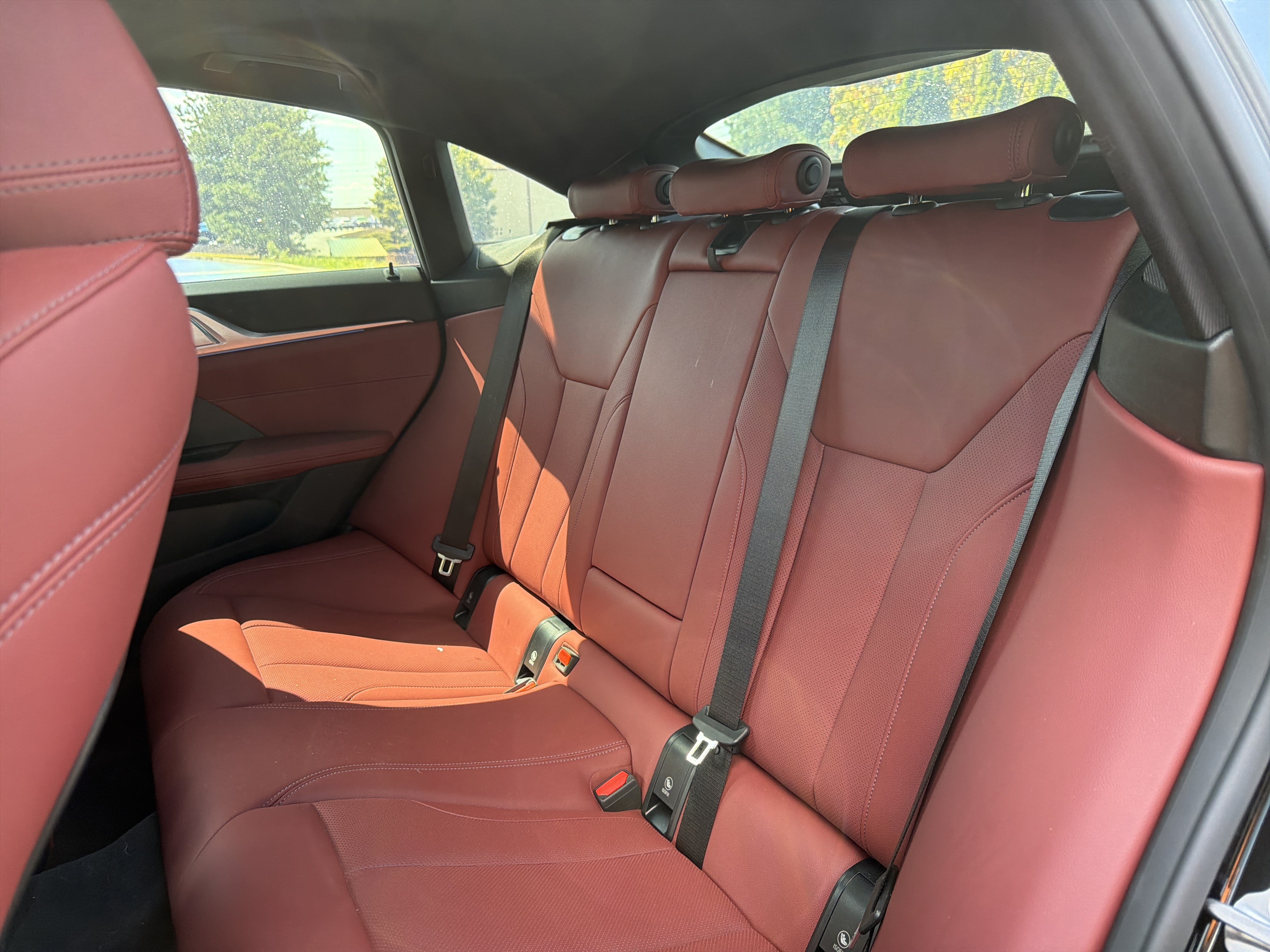 Used 2023 BMW i4 eDrive40 w/ M Sport Package RWD image 8