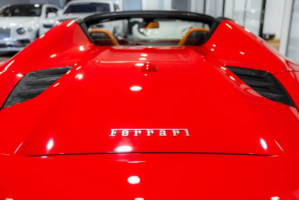 Used 2018 Ferrari 488 Spider RWD image 38