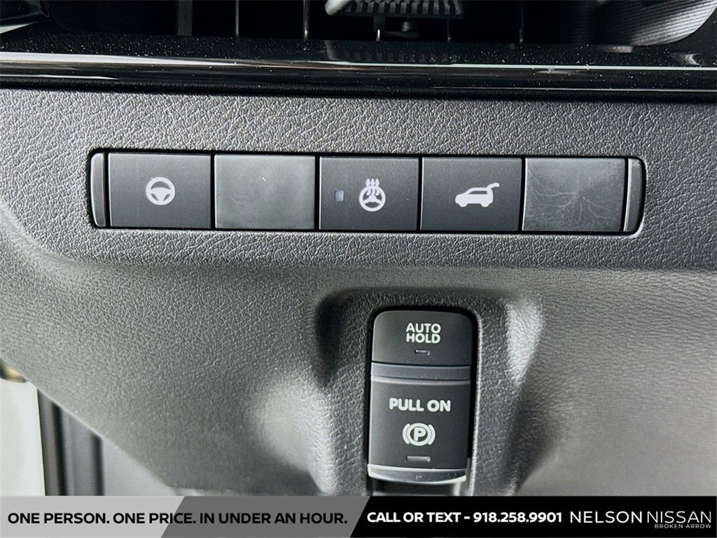 New 2025 Nissan Murano SL image 10