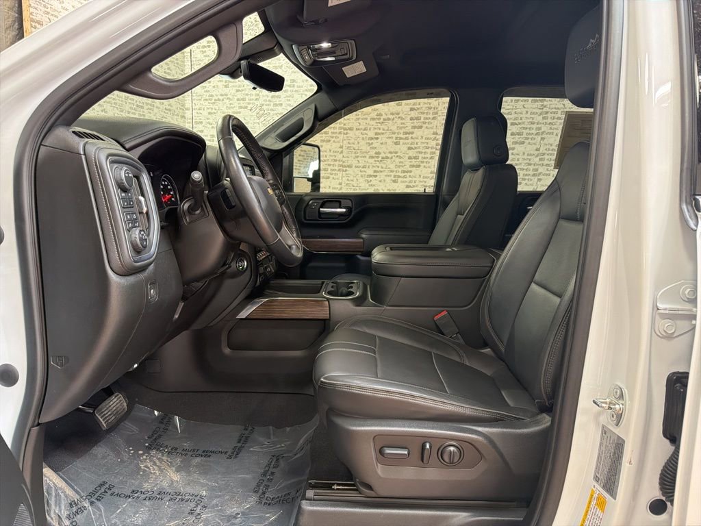Used 2021 Chevrolet Silverado 2500 High Country w/ Z71 Off-Road Package image 24
