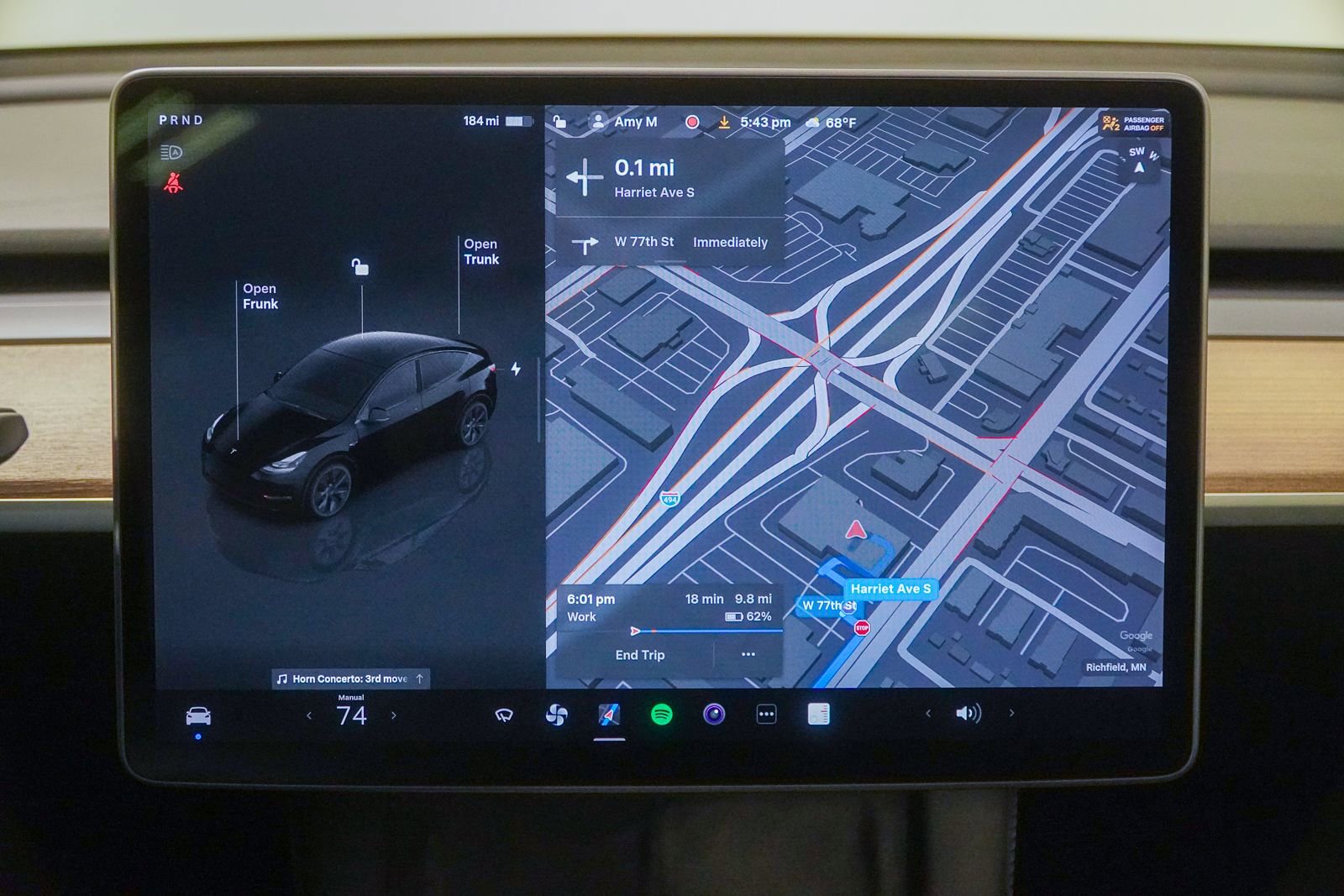 Used 2024 Tesla Model Y Long Range AWD/4WD image 40
