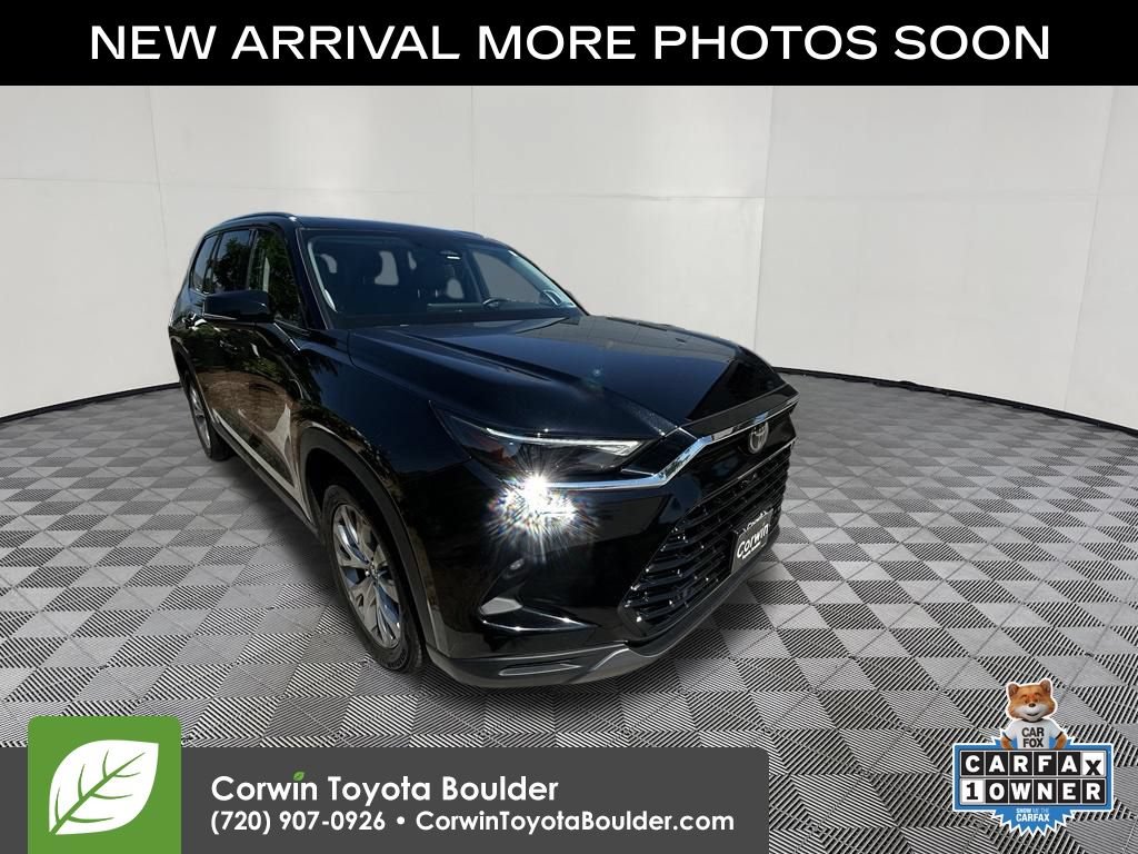 Used 2025 Toyota Grand Highlander AWD image 1