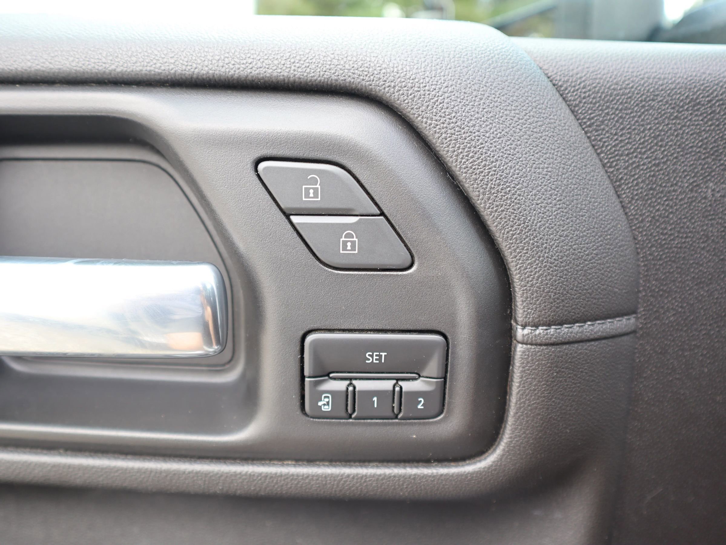 Used 2021 GMC Sierra 2500 Denali w/ Denali Ultimate Package image 24