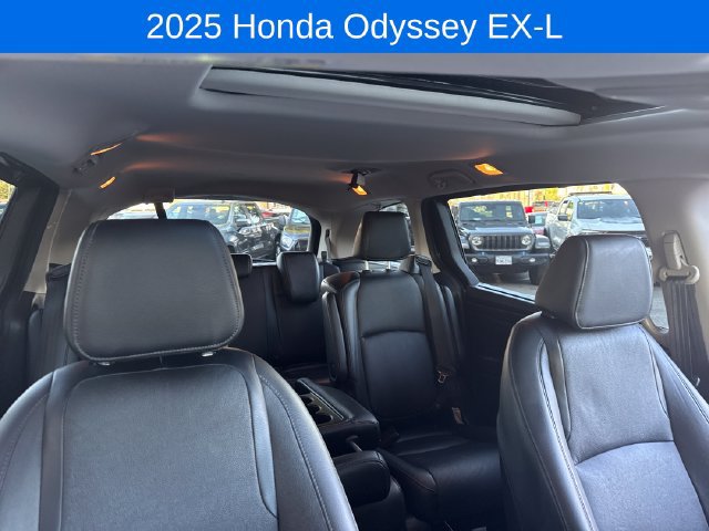 Used 2025 Honda Odyssey EX-L image 35