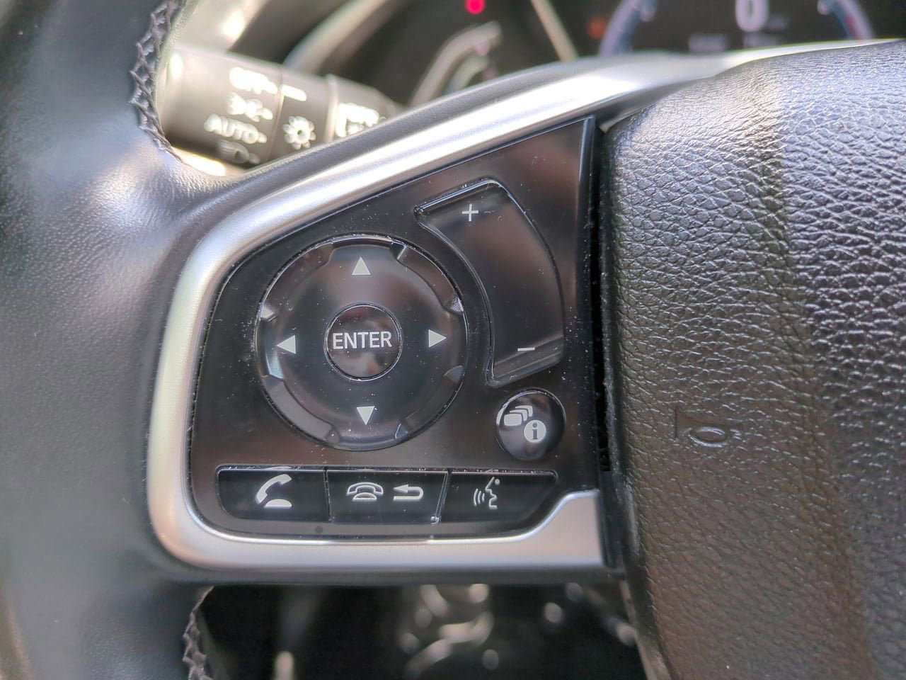 Used 2020 Honda Civic EX image 24