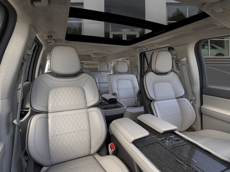 New 2024 Lincoln Navigator L Black Label image 10