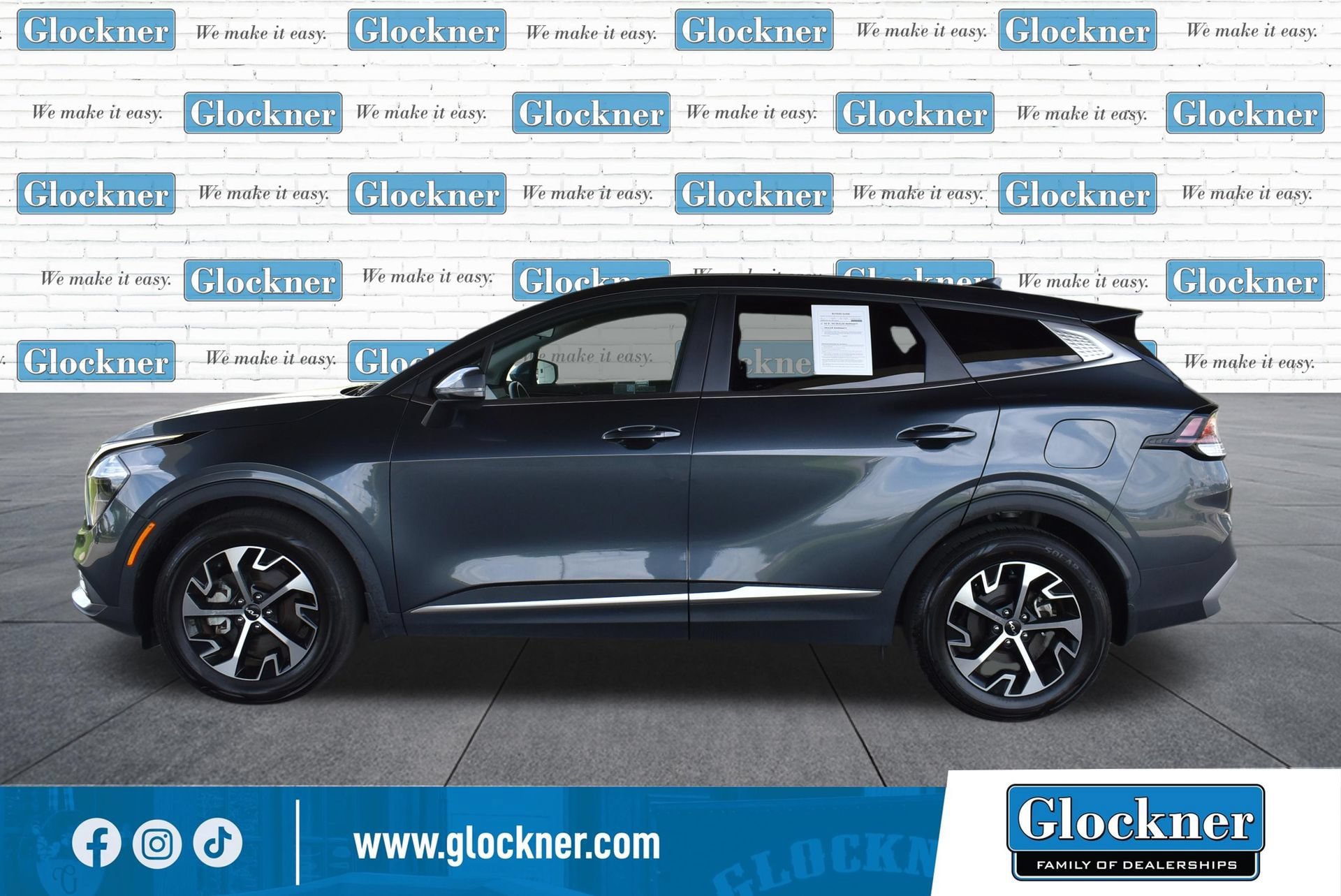 Used 2023 Kia Sportage EX FWD image 9
