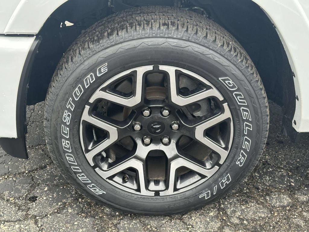 Used 2025 RAM 1500 Laramie w/ Sport Appearance Package AWD/4WD image 9