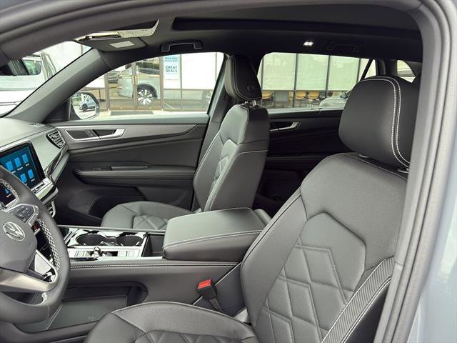 New 2026 Volkswagen Atlas Cross Sport SE image 11