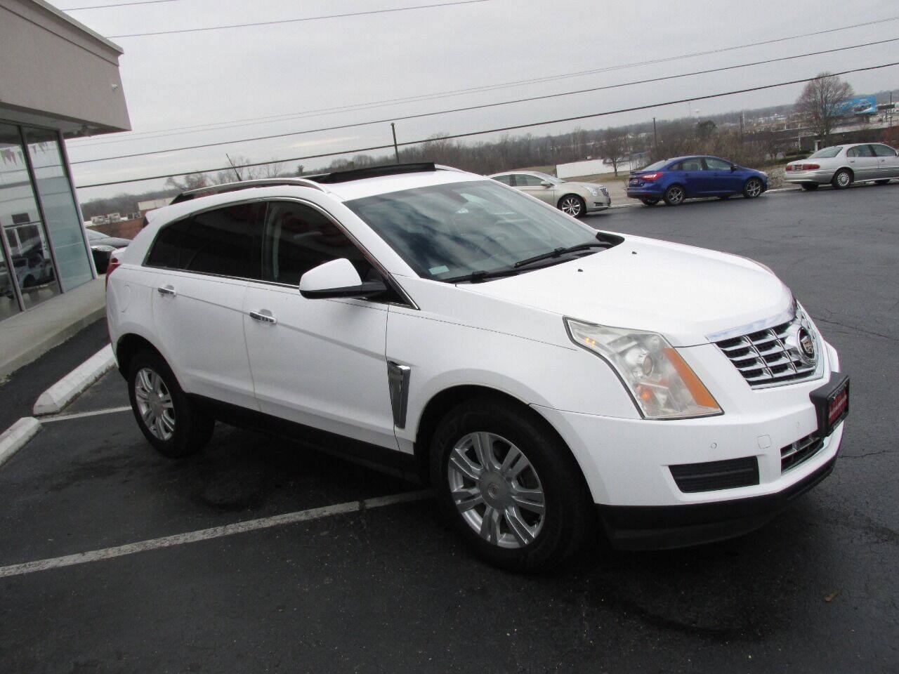 Used 2014 Cadillac SRX Luxury FWD image 3