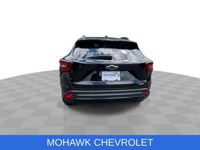 Used 2025 Chevrolet Trax RS w/ Sunroof Package FWD image 7
