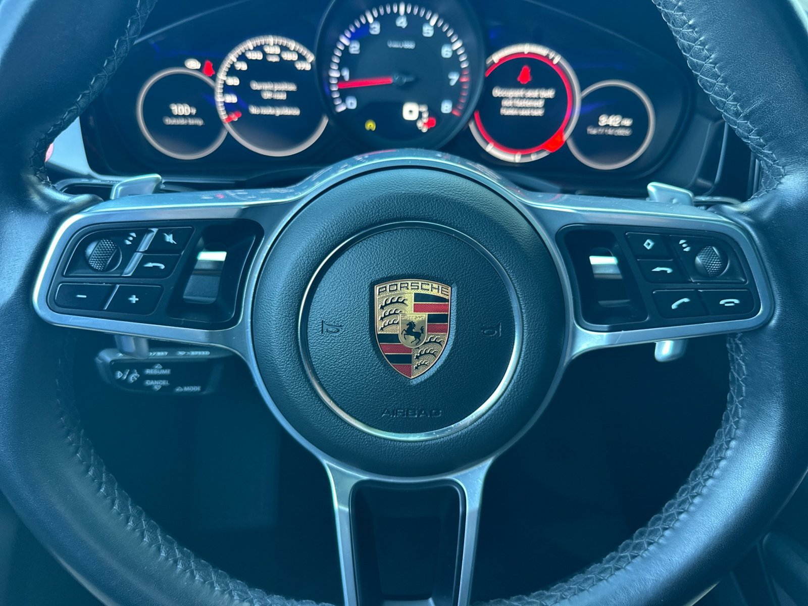 Used 2023 Porsche Cayenne AWD/4WD image 13