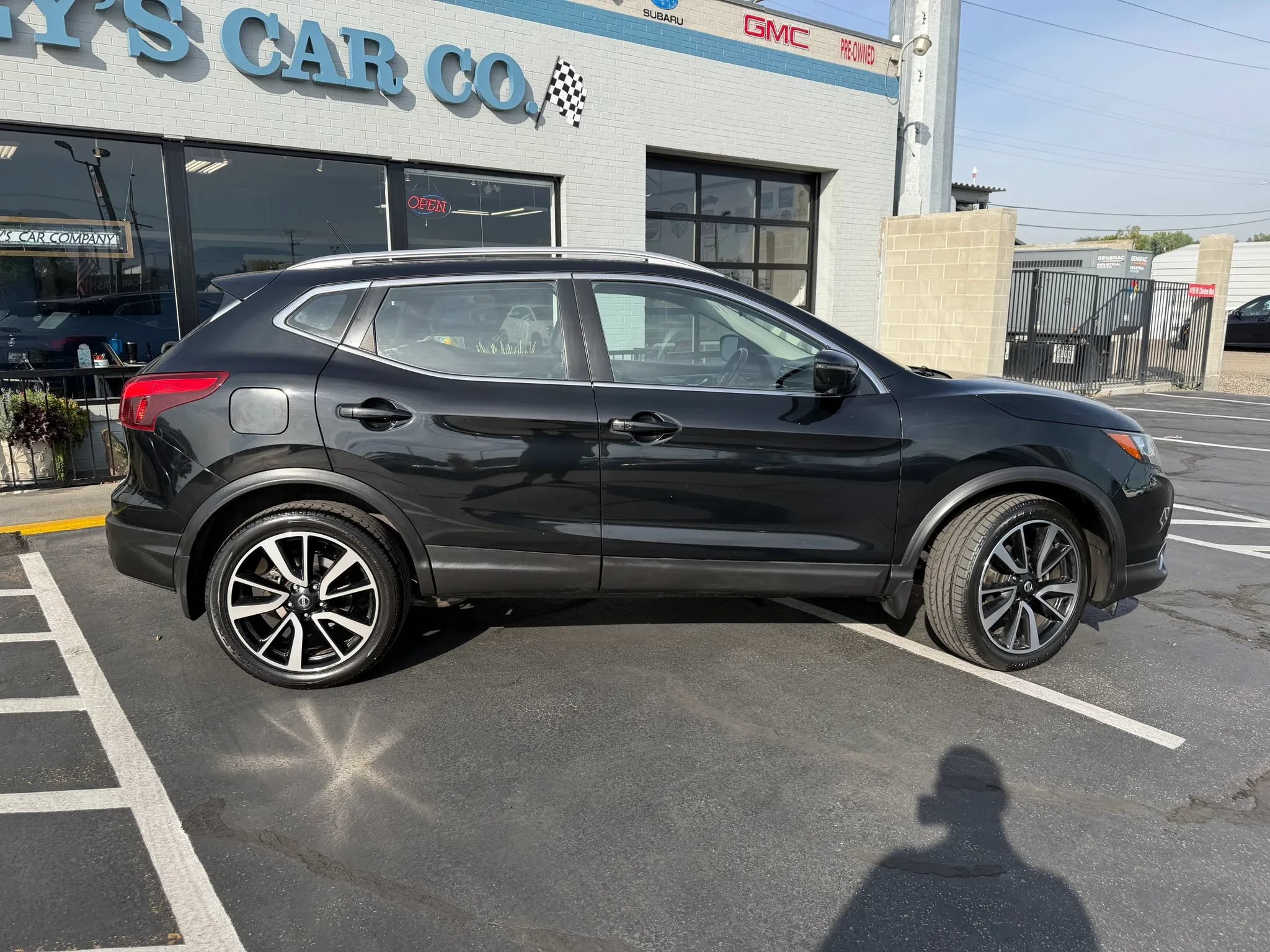 Used 2018 Nissan Rogue Sport SL w/ SL Premium Package AWD/4WD image 8