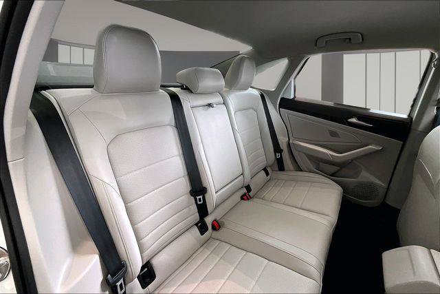 Used 2023 Volkswagen Jetta SE FWD image 25