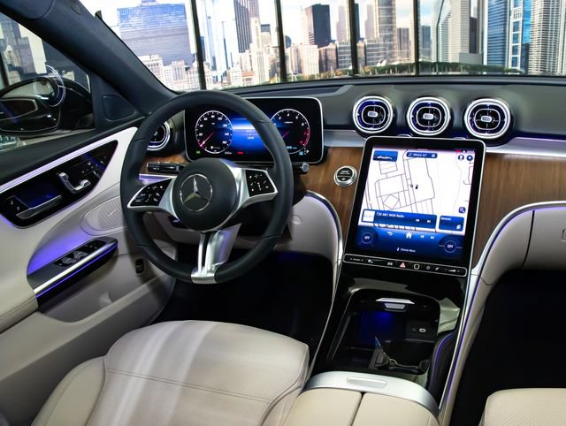 Certified 2022 Mercedes-Benz C 300 4MATIC Sedan image 16