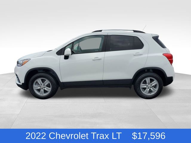 Used 2022 Chevrolet Trax LT w/ LT Convenience Package image 2