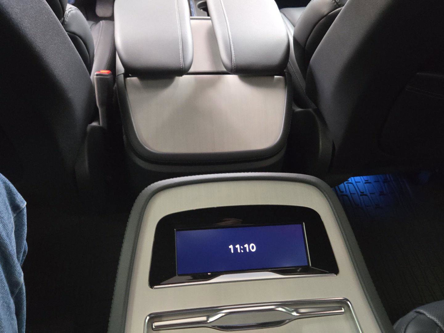 New 2026 Lincoln Navigator L Reserve w/ Jet Appearance Package image 15