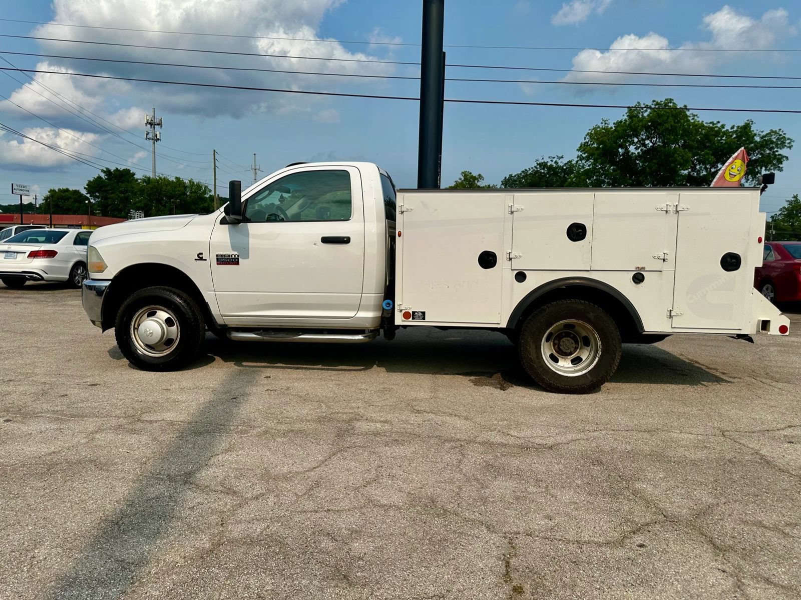 Used 2011 RAM 3500 ST w/ ST Decor Group RWD image 4