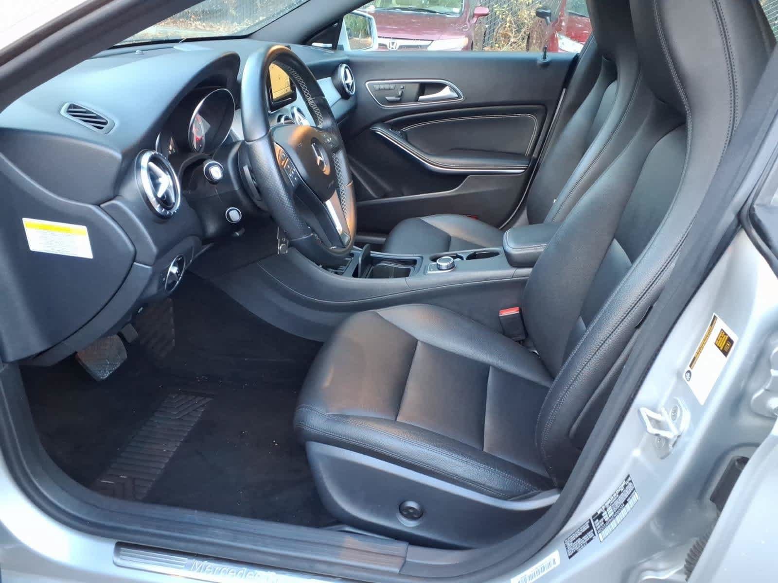 Used 2014 Mercedes-Benz CLA 250 image 16