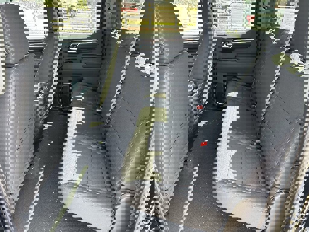 New 2026 Chevrolet Silverado 1500 LT AWD/4WD image 15