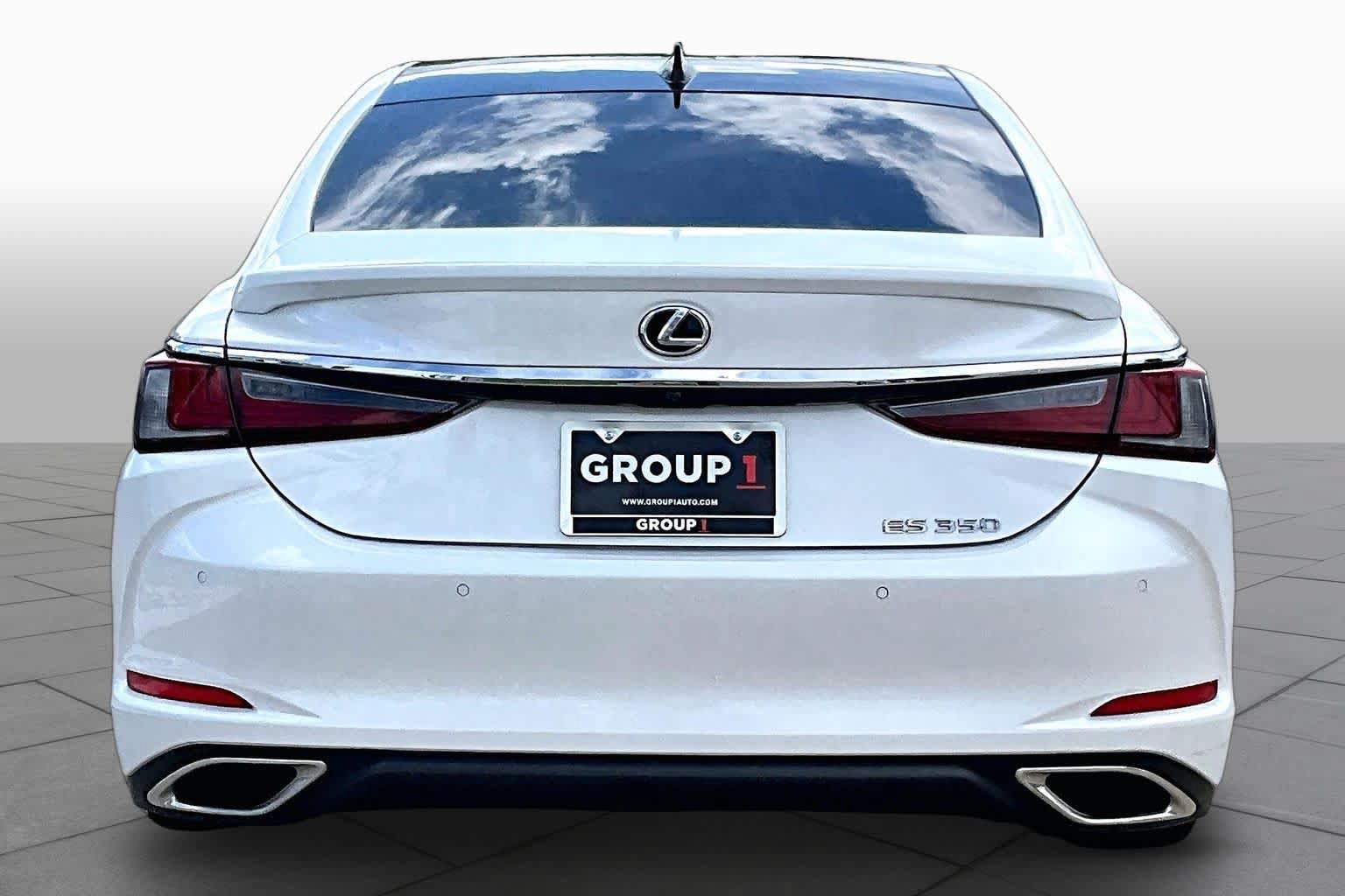 Used 2023 Lexus ES 350 w/ Premium Package FWD image 5