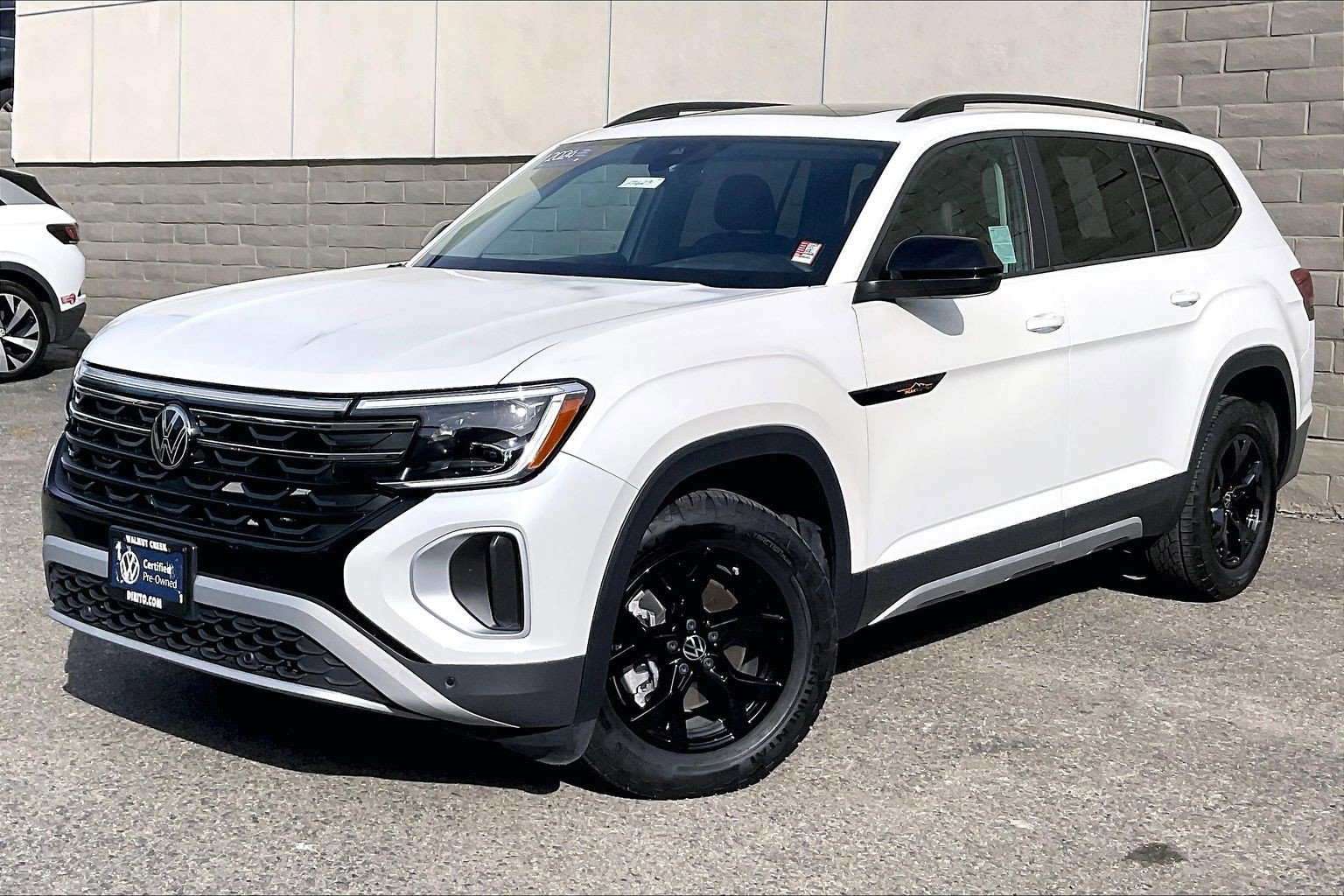 Certified 2024 Volkswagen Atlas Peak Edition SEL AWD/4WD image 12