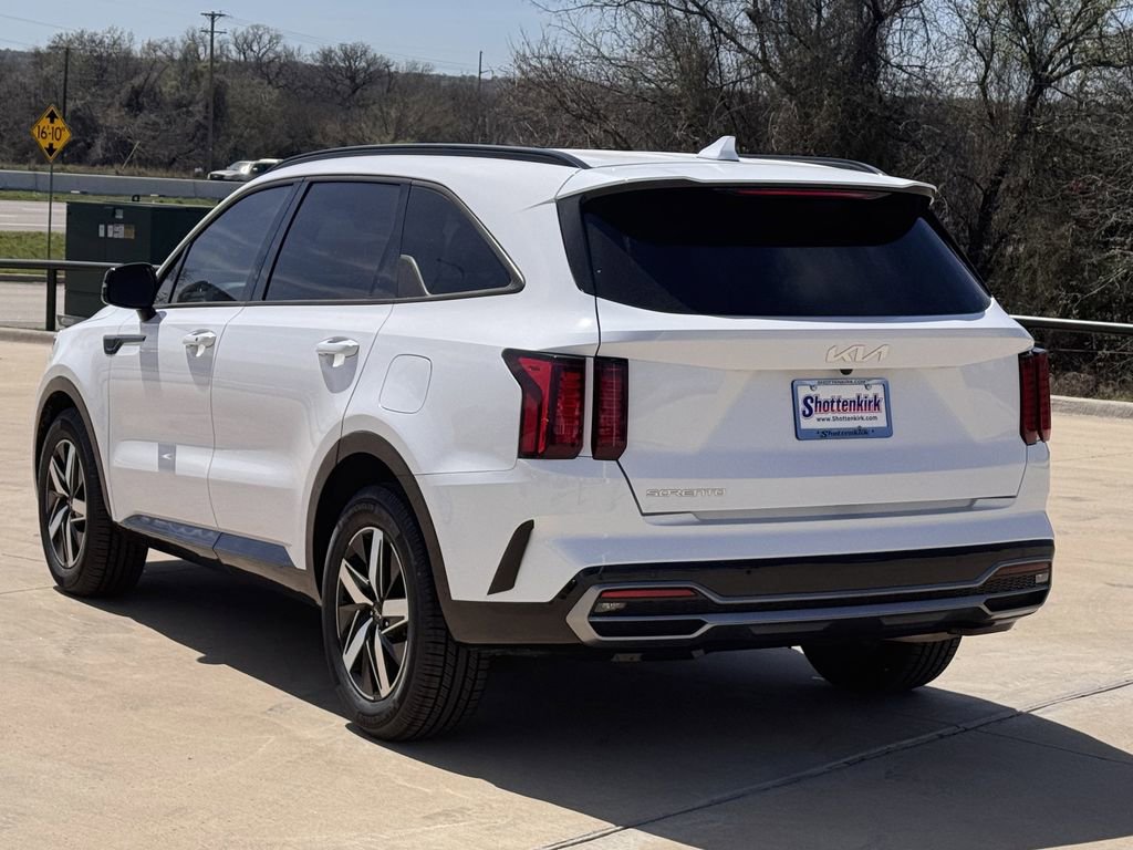 Used 2023 Kia Sorento S FWD image 4