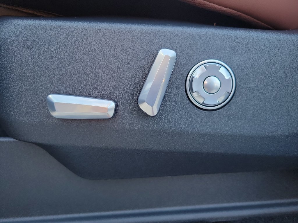 New 2027 Lincoln Navigator L Reserve AWD/4WD image 21