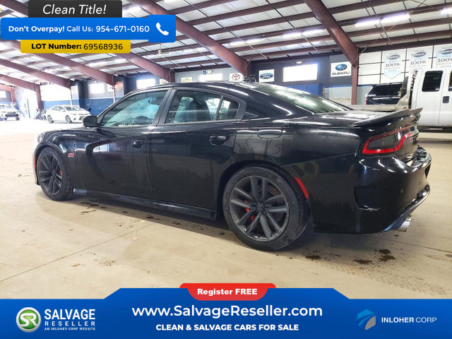 Used 2016 Dodge Charger Scat Pack RWD image 3