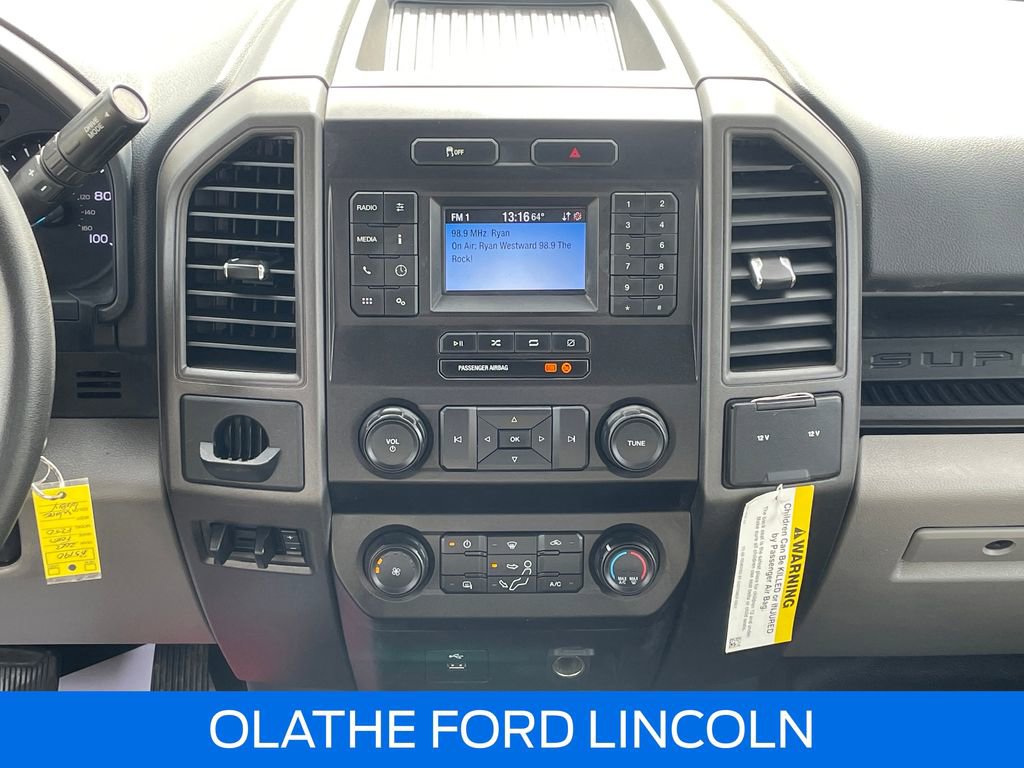 Used 2022 Ford F250 XL w/ Power Equipment Group image 17