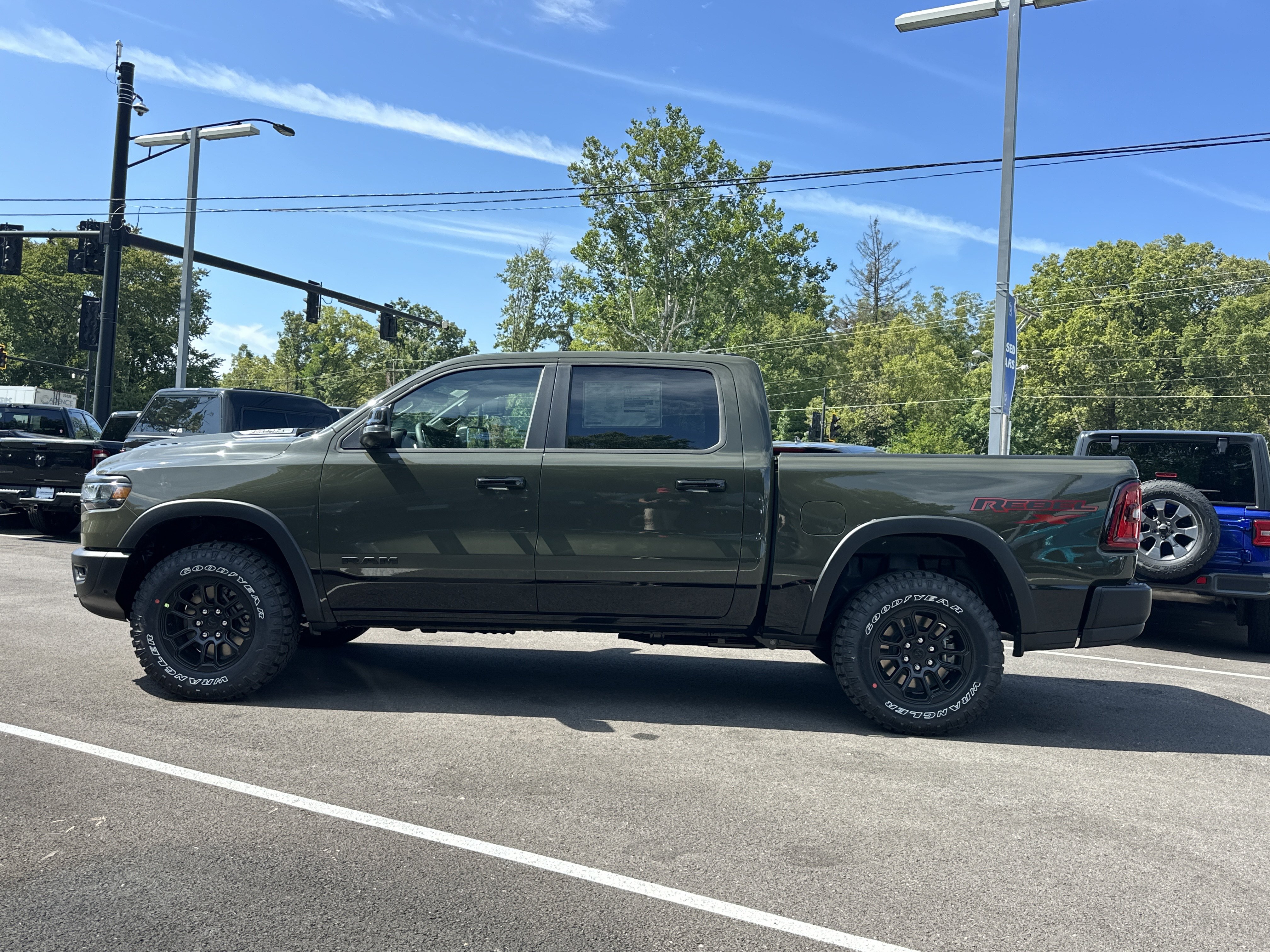 New 2027 RAM 1500 Rebel w/ Rebel Level 2 Equipment Group AWD/4WD image 27