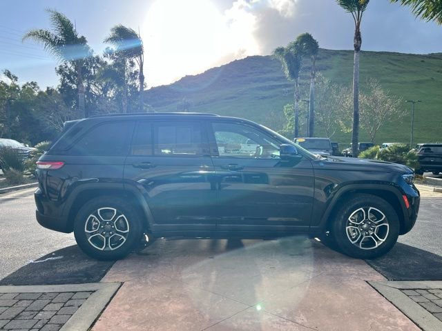 Used 2022 Jeep Grand Cherokee Trailhawk w/ Advanced Protech Group II image 12