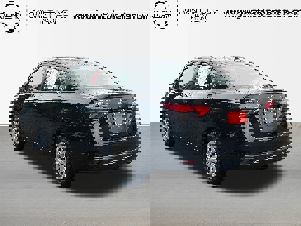 Certified 2025 Nissan Versa S w/ Trunk Package image 7