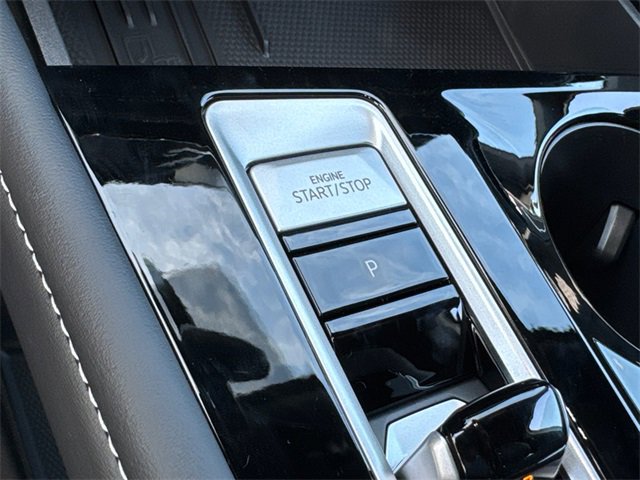 New 2026 Volkswagen Atlas Cross Sport SEL Premium R-Line image 42
