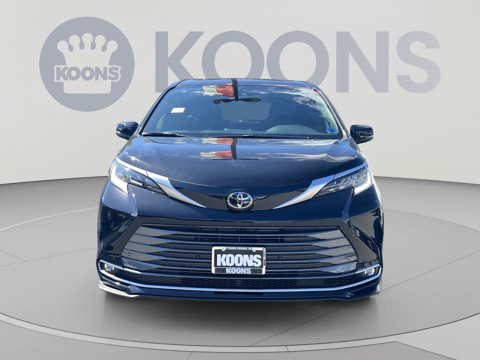New 2026 Toyota Sienna Limited FWD image 4