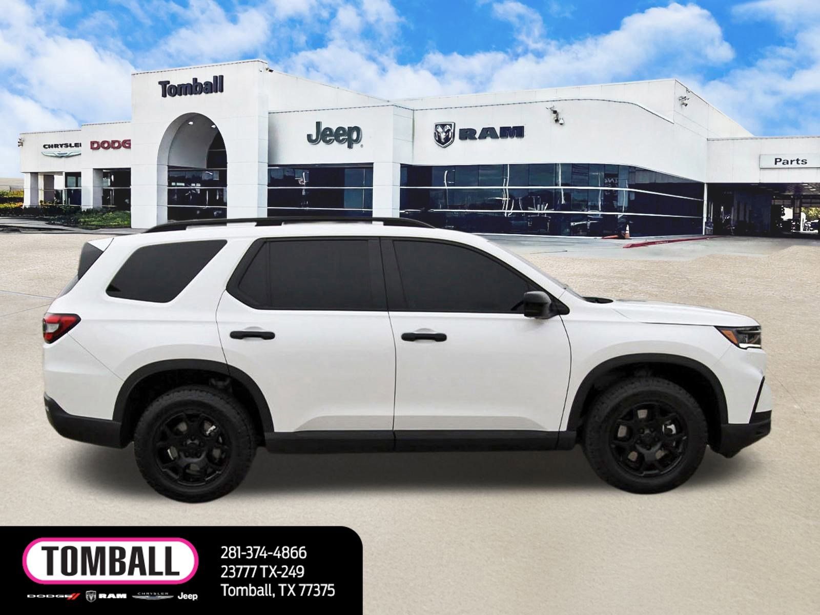 Used 2025 Honda Pilot TrailSport image 8