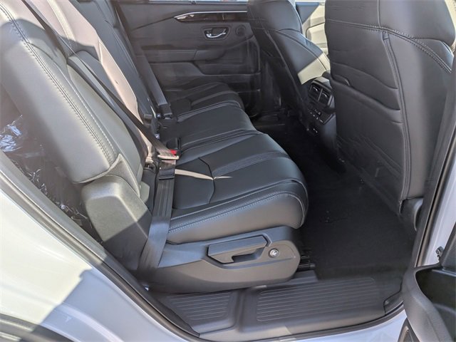 New 2025 Honda Pilot Touring image 31