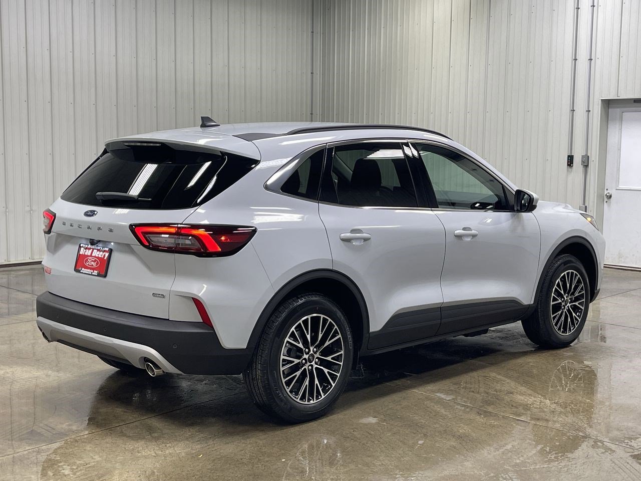 New 2025 Ford Escape SE image 18