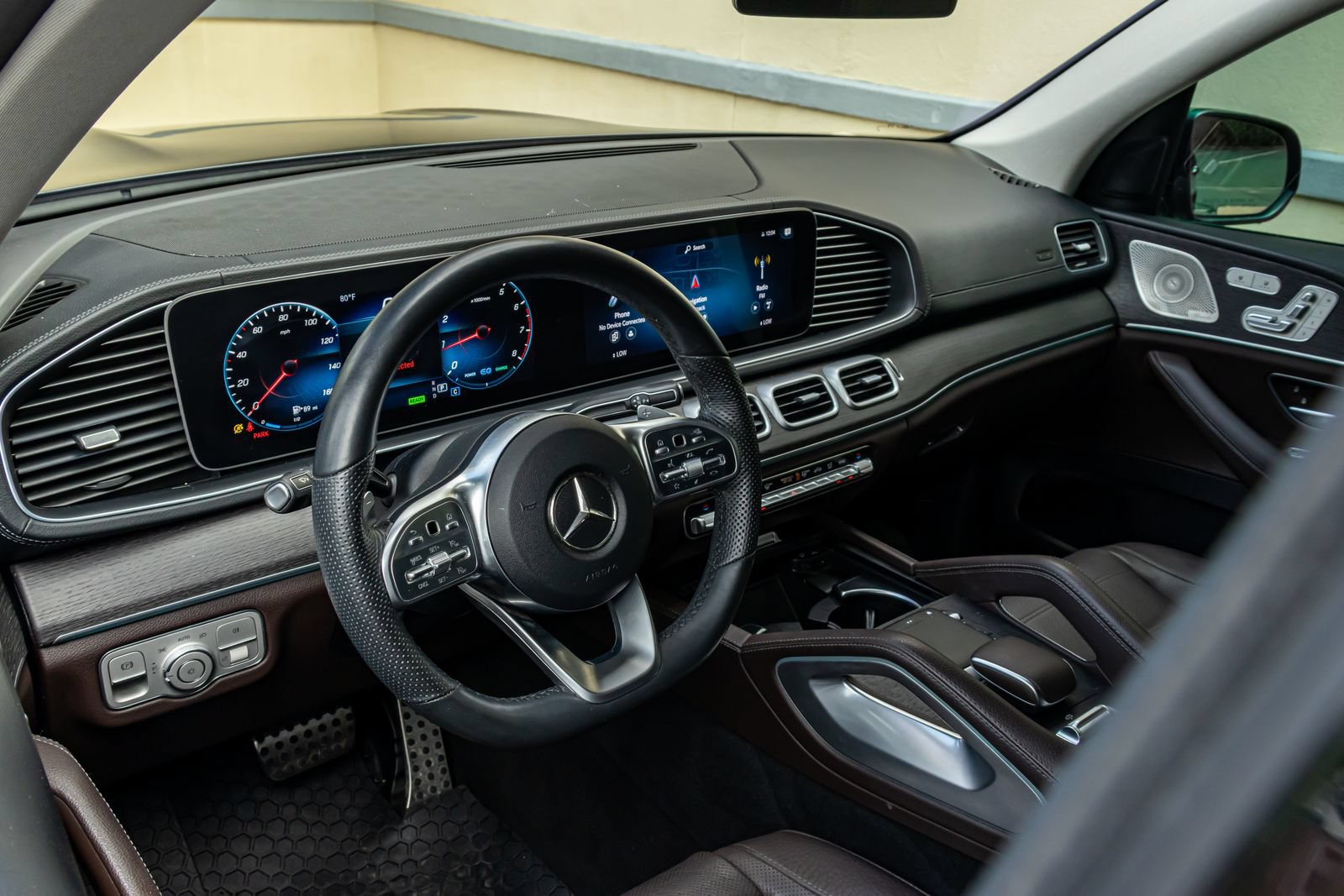 Used 2022 Mercedes-Benz GLS 450 4MATIC image 21