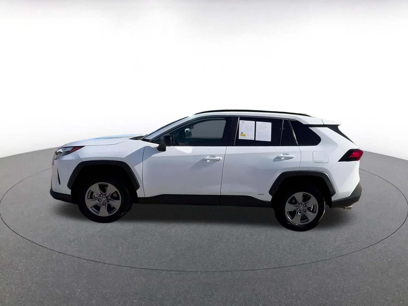 Used 2025 Toyota RAV4 LE image 9