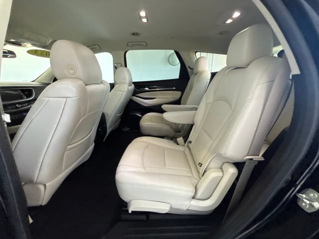 Used 2023 Buick Enclave Essence AWD/4WD image 22