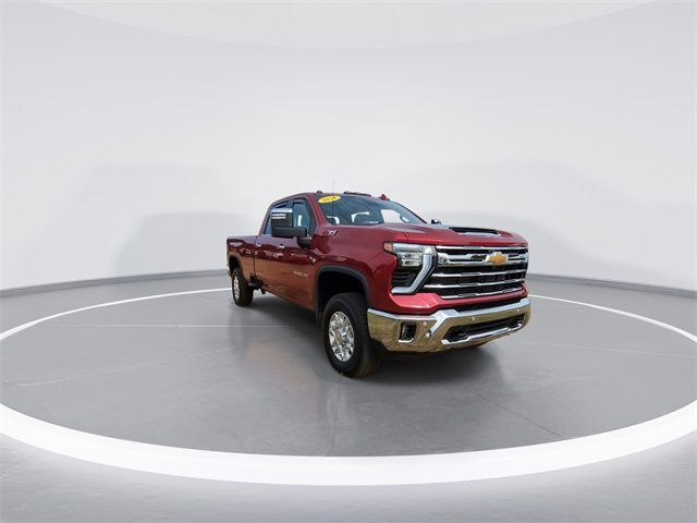 Used 2024 Chevrolet Silverado 3500 LTZ w/ LTZ Premium Package image 2