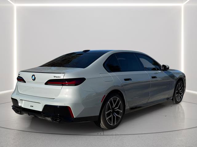 Used 2024 BMW 760i xDrive w/ Premium Package 2 image 5