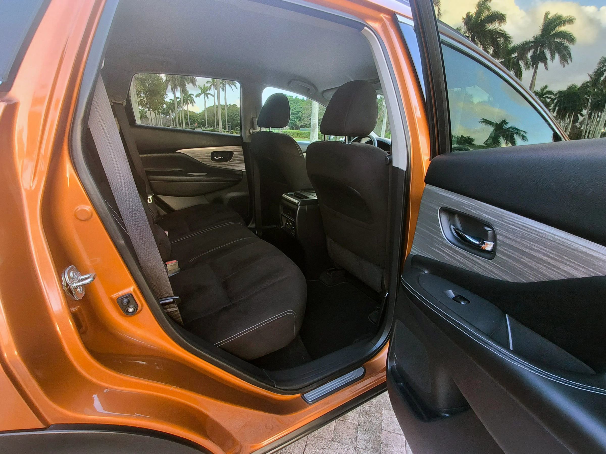 Used 2015 Nissan Murano SV image 31