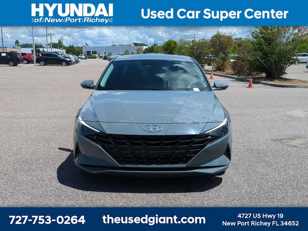 Certified 2023 Hyundai Elantra SEL w/ Cargo Package FWD image 8
