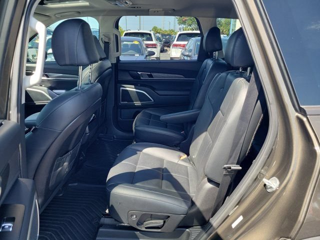Used 2022 Kia Telluride EX w/ EX Premium Package AWD/4WD image 14